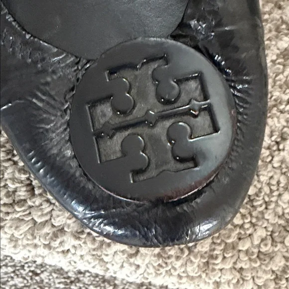 Tory Burch patent Leather Women's Ballet Flats with Logo Medallion - Picture 5 of 5